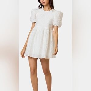 NWT Hausen White Puff Textured Sleeve Dress, Medium